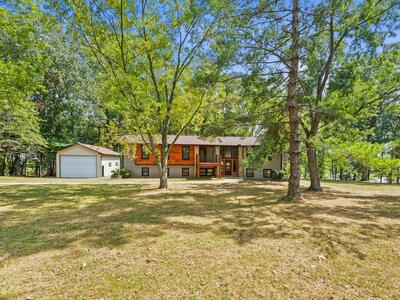 407 Flower Lane Dr