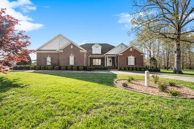 107 Heritage Cir