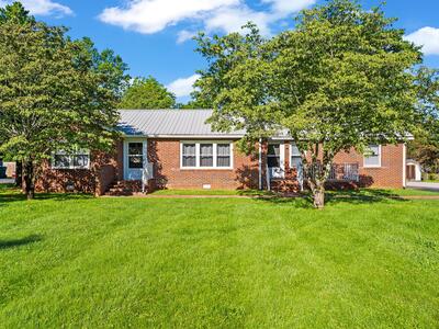 806 Pleasant View Dr