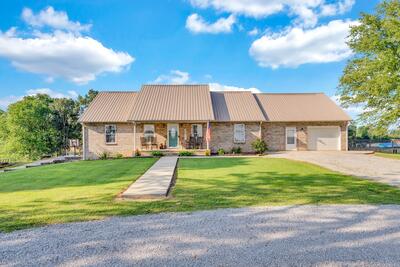 887 Ray Cemetery Rd