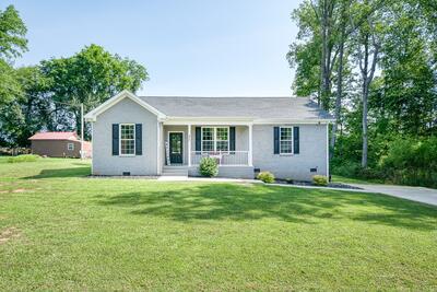 425 Royal Dr