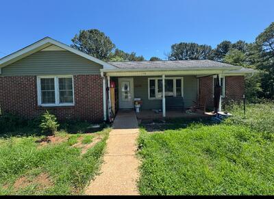 422 Pace St