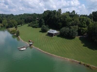 834 Lake Haven Dr
