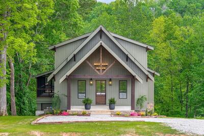 1036 Hidden River Road