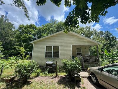709 Mill St