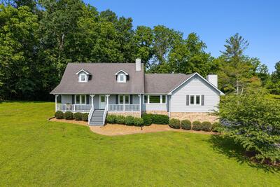 40 Lakeview Trl