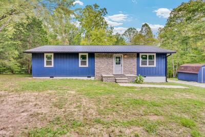 121 Twin Oaks Rd