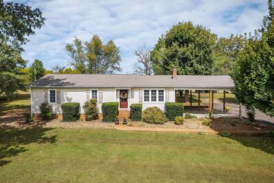 293 Airport Dr