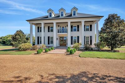 1860 Old Natchez Trce