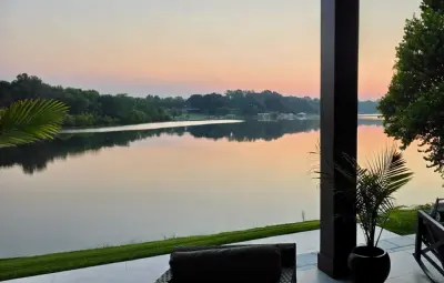 613 Waters Edge Dr