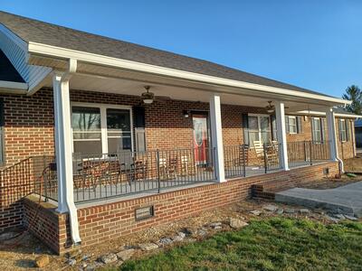 664 Hickory Grove Rd