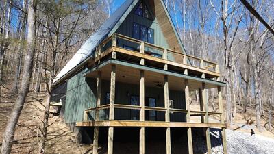 1196 Lakeside Dr