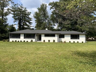 202 Westwood 5th Ave