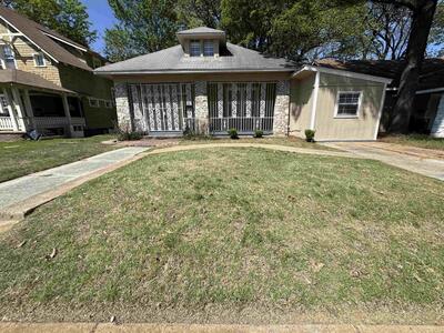 1570 E MCLEMORE AVE