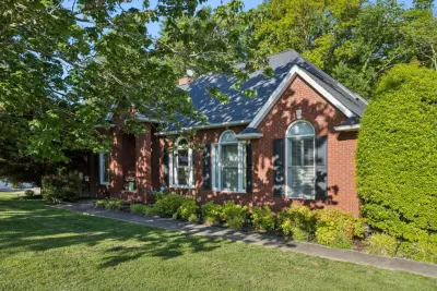 46 Deerfield Ct