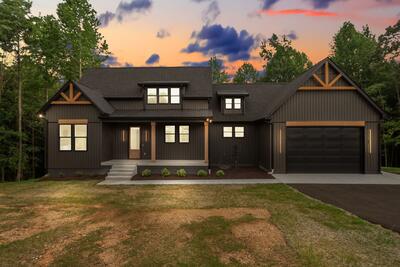 594 Overlook Cir