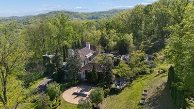 1500 Chickering Rd