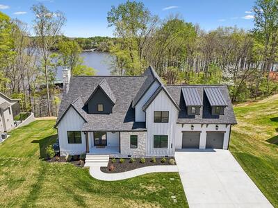712 Fanning Bend Dr