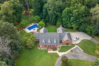 325 McKennon Blvd