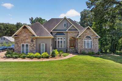25 W Laurel Ave