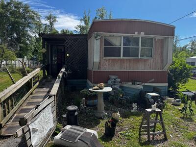 409 Commodore Dr
