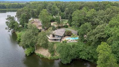 213 LAKEWOOD DRIVE