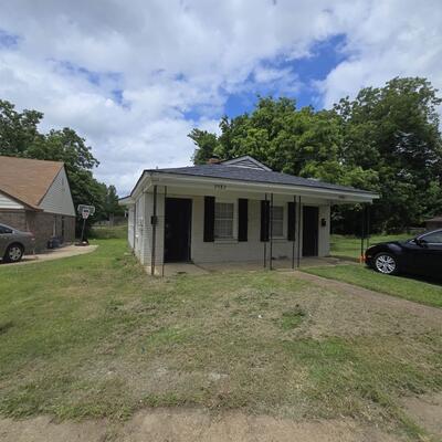 2982 SHANNON AVE