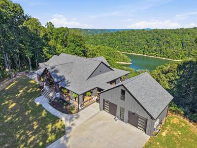 1200 Pine Orchard Rd
