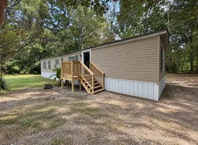 212 Poplar Dr