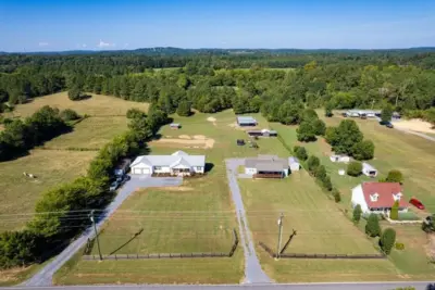 45834589 Crow Road