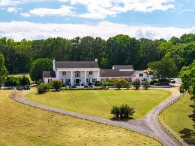 8212 Bell Mill Road