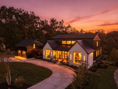 131 Bluff Dr