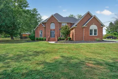 105 Fairways Blvd