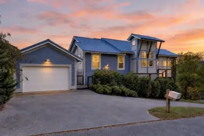 295 Hope Cv